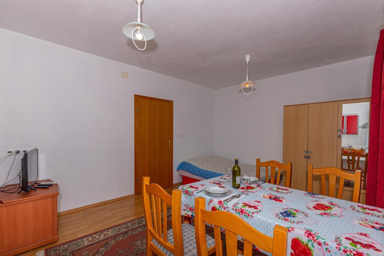 Apartman Kata 1 Apartment Crikvenica Exterior foto